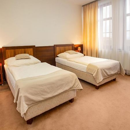 Hotel Academic Zwoleń Zewnętrze zdjęcie