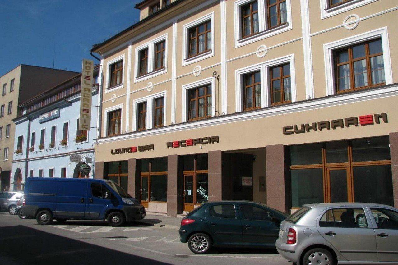 Hotel Academic Zwoleń Zewnętrze zdjęcie