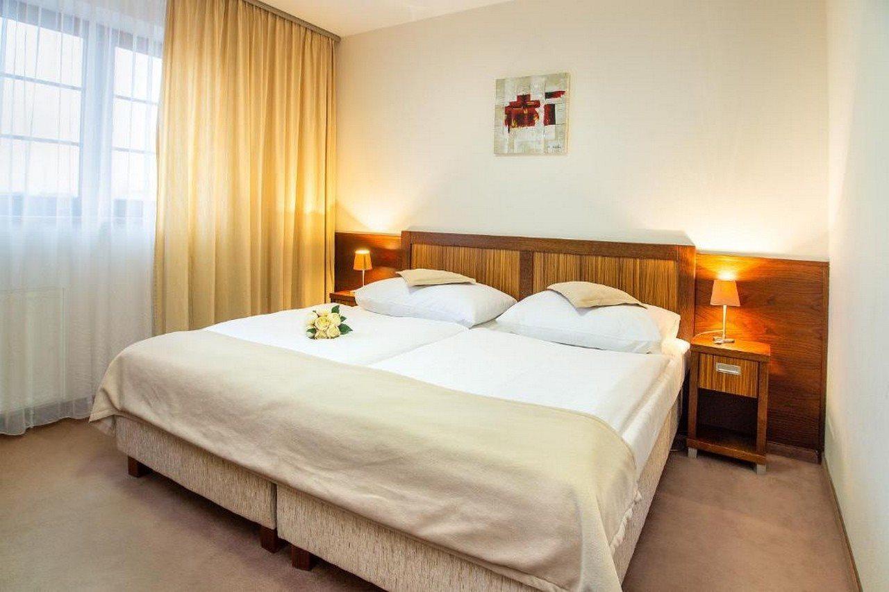 Hotel Academic Zwoleń Zewnętrze zdjęcie
