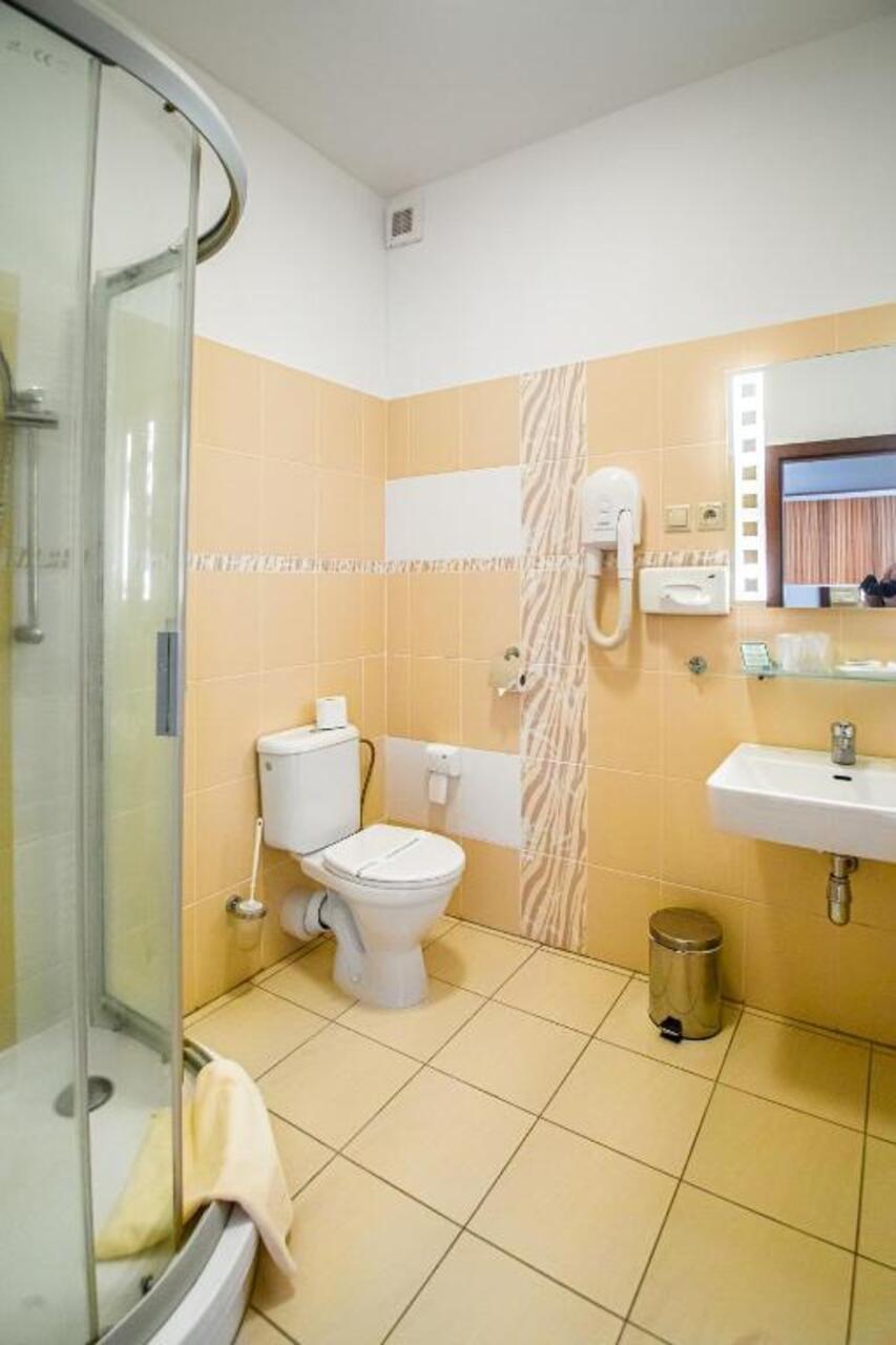 Hotel Academic Zwoleń Zewnętrze zdjęcie